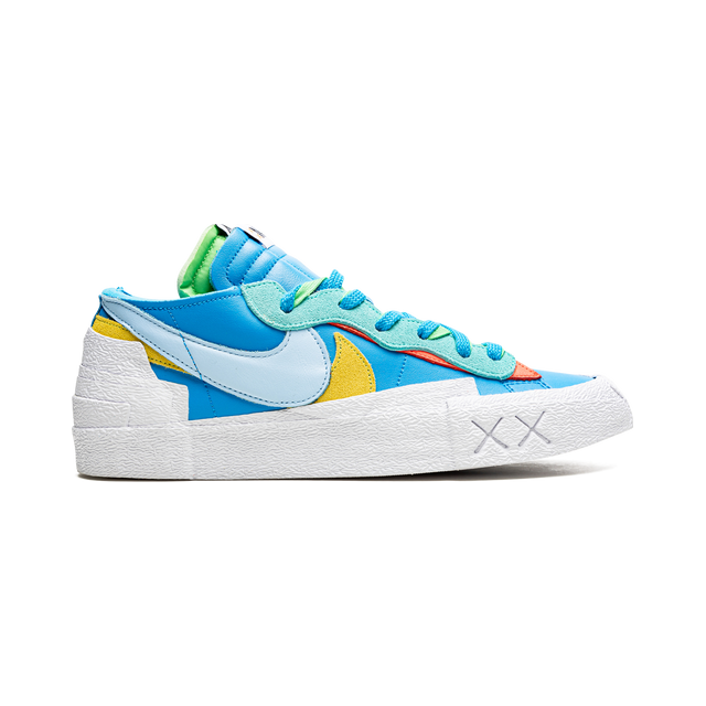 Blazer Low Sacai "Kaws Blue" - Manore Store