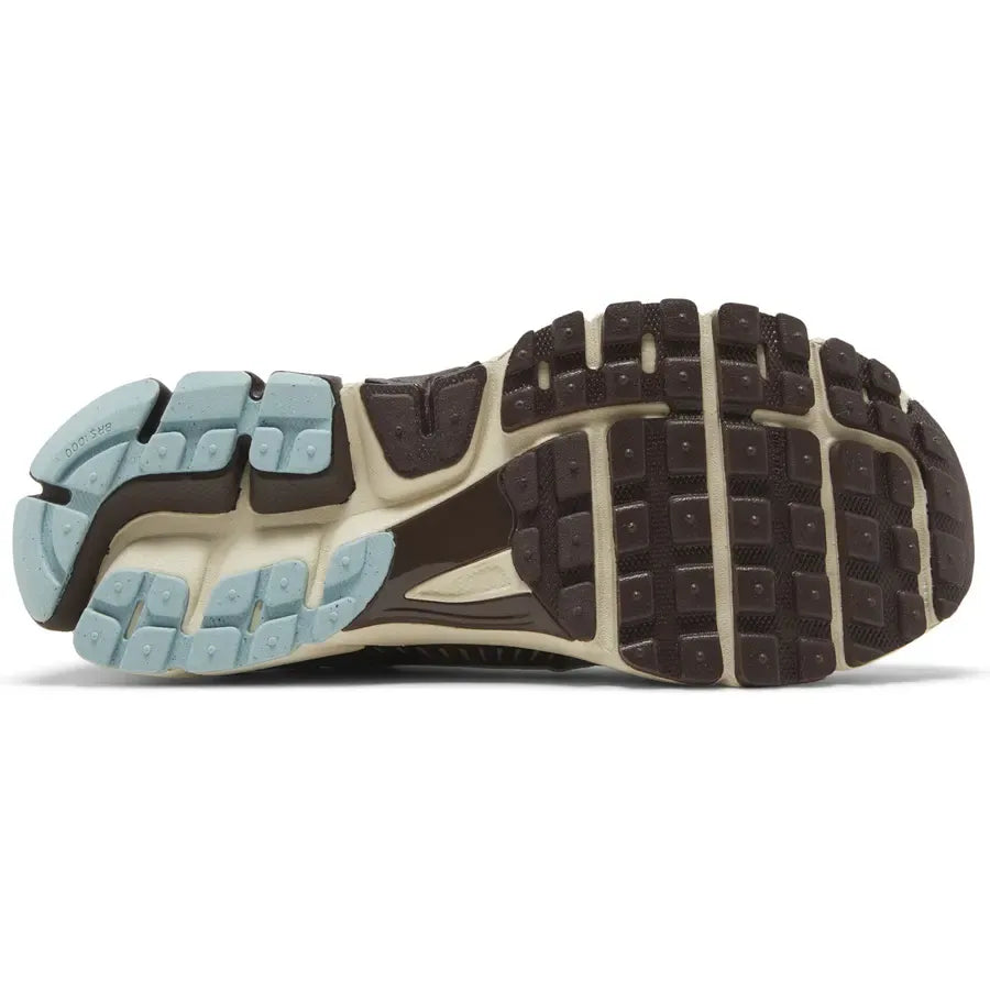 Nike Vomero 5 "Earth Fossil" - Manore Store