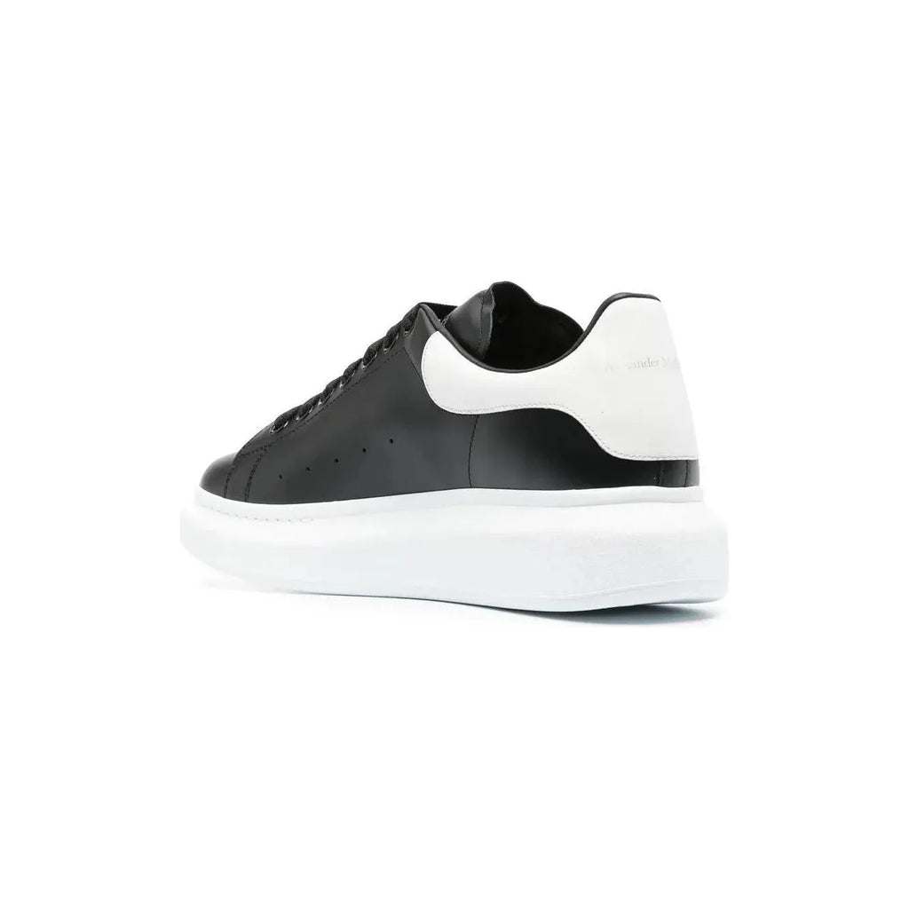 Alexander McQueen "Black/White" - Manore Store