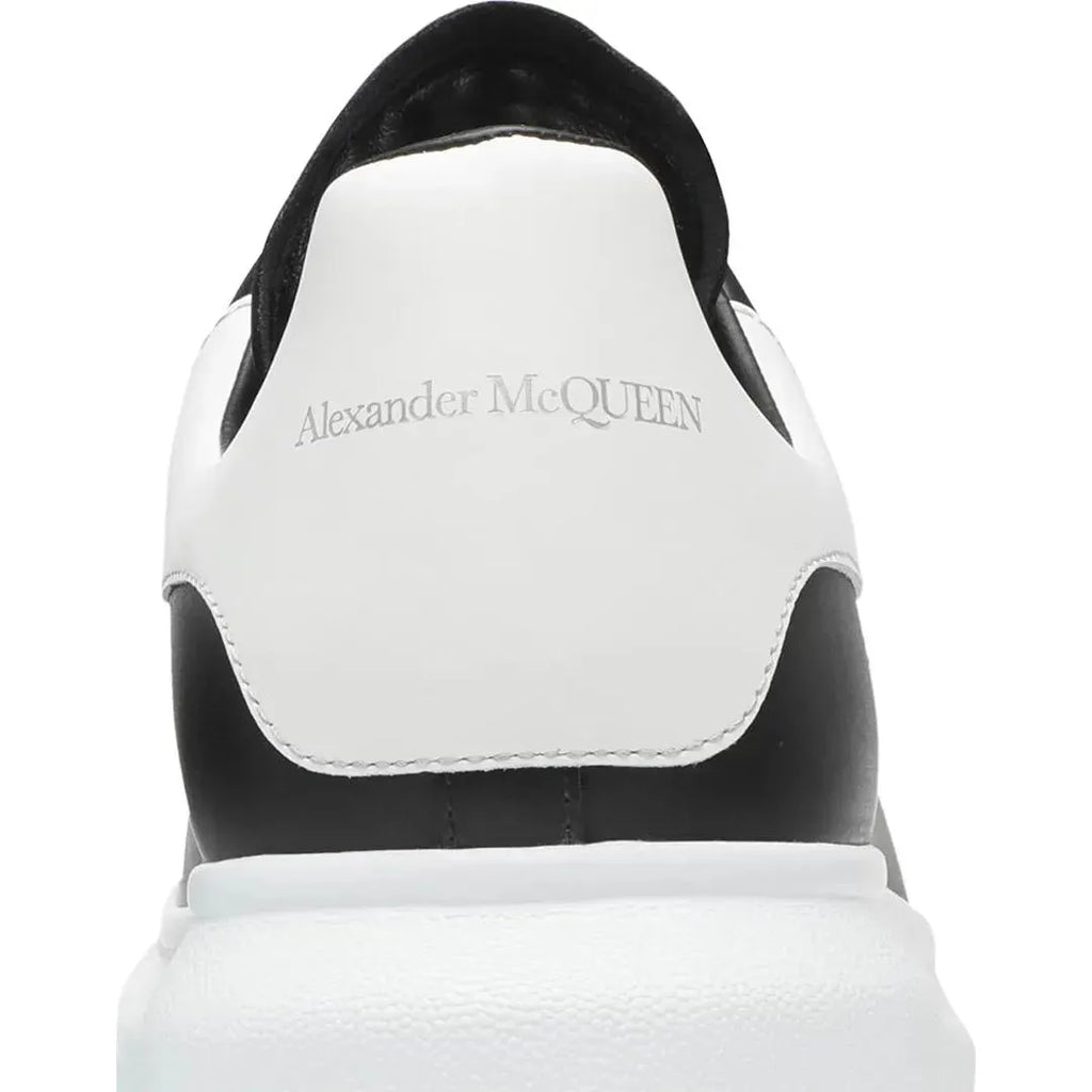 Alexander McQueen "Black/White" - Manore Store