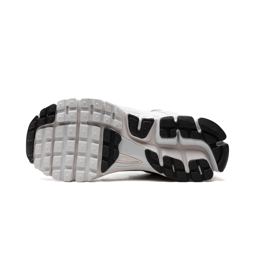Nike Vomero 5 "White / Vast Grey"