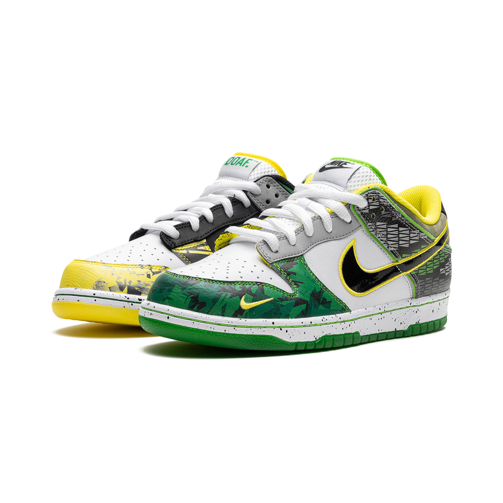 Dunk Low "What the Duck Away University of Oregon PE" - Manore Store
