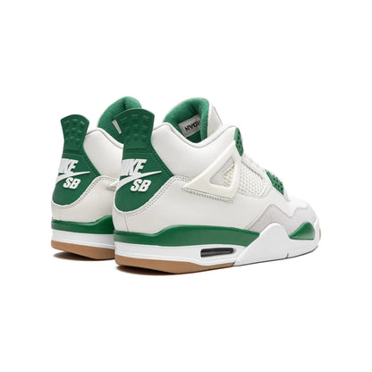 Air Jordan 4 Retro SP 'Pine Green'