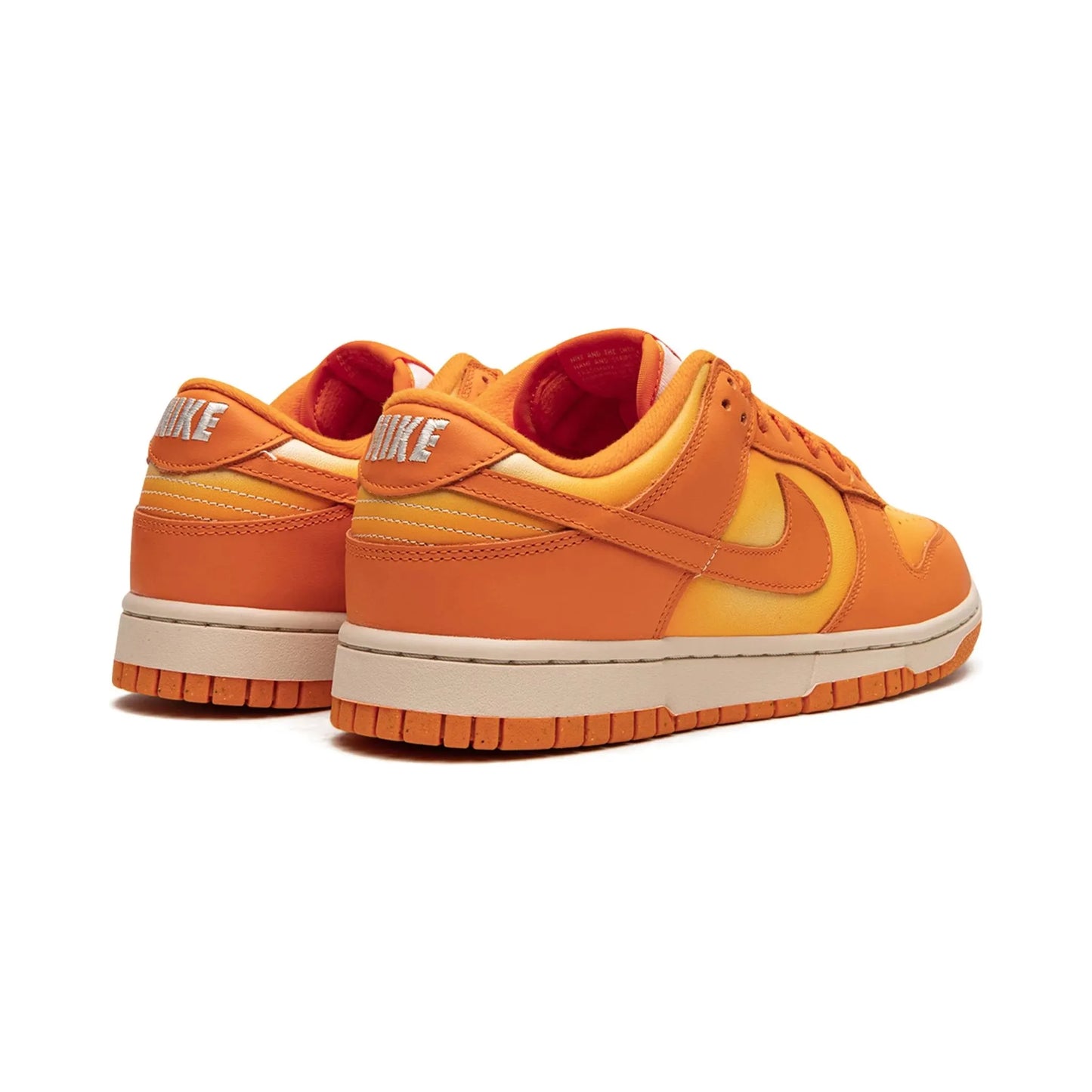 Dunk Low "Magma Orange"