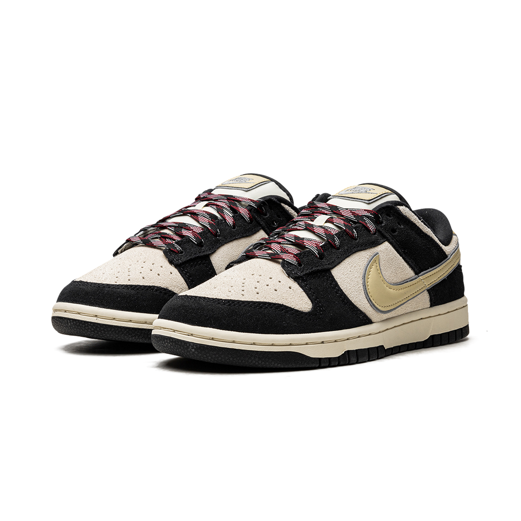Dunk Low "Black / Cream Suede"