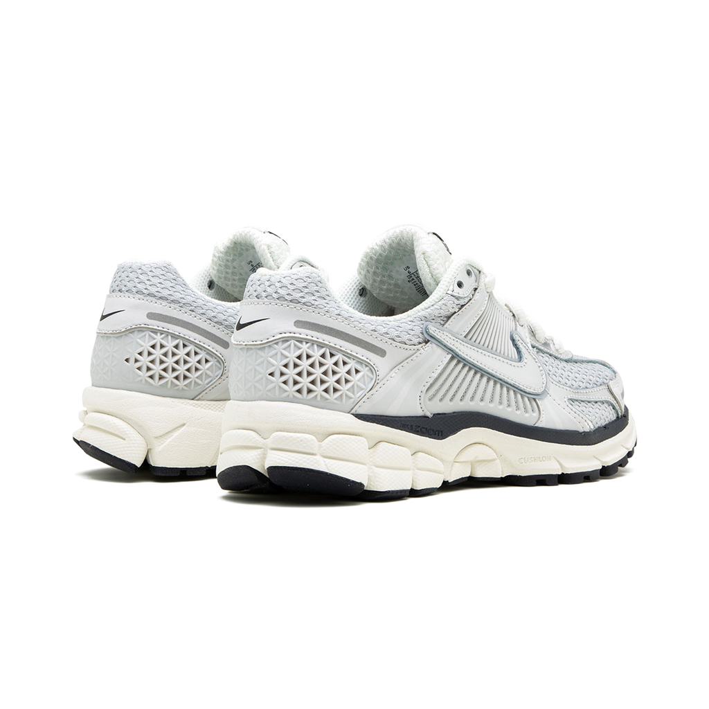 Nike VOMERO 5 "Photon Dust" - Manore Store