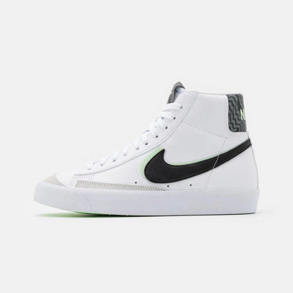 Blazer mid 77 white black green