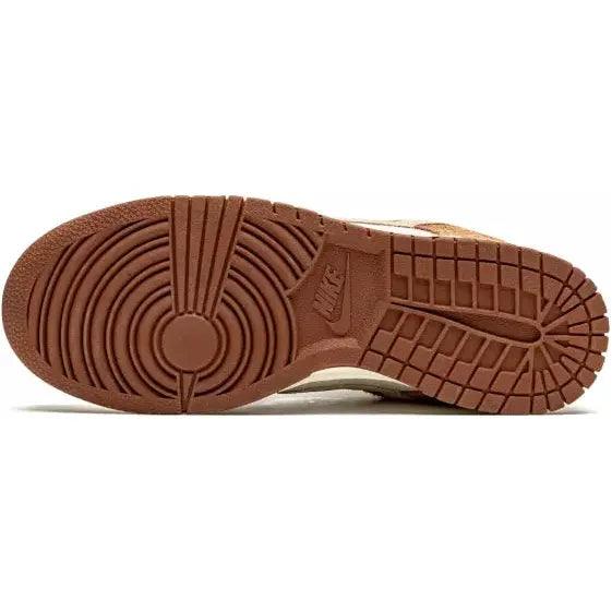 Dunk Low Medium Curry